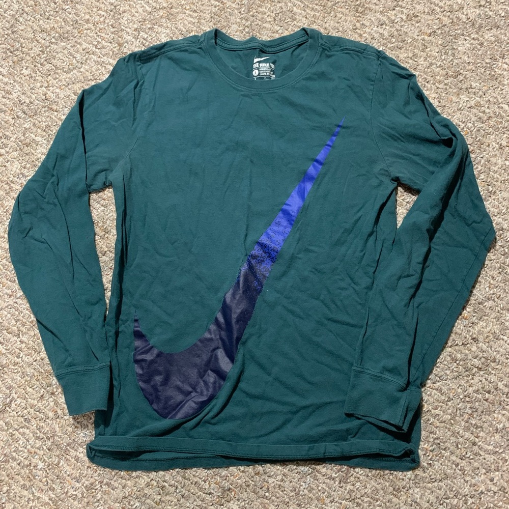 Men’s Nike long sleeve